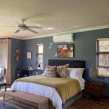 The Woodpecker Inn Pretoria Bagian luar foto