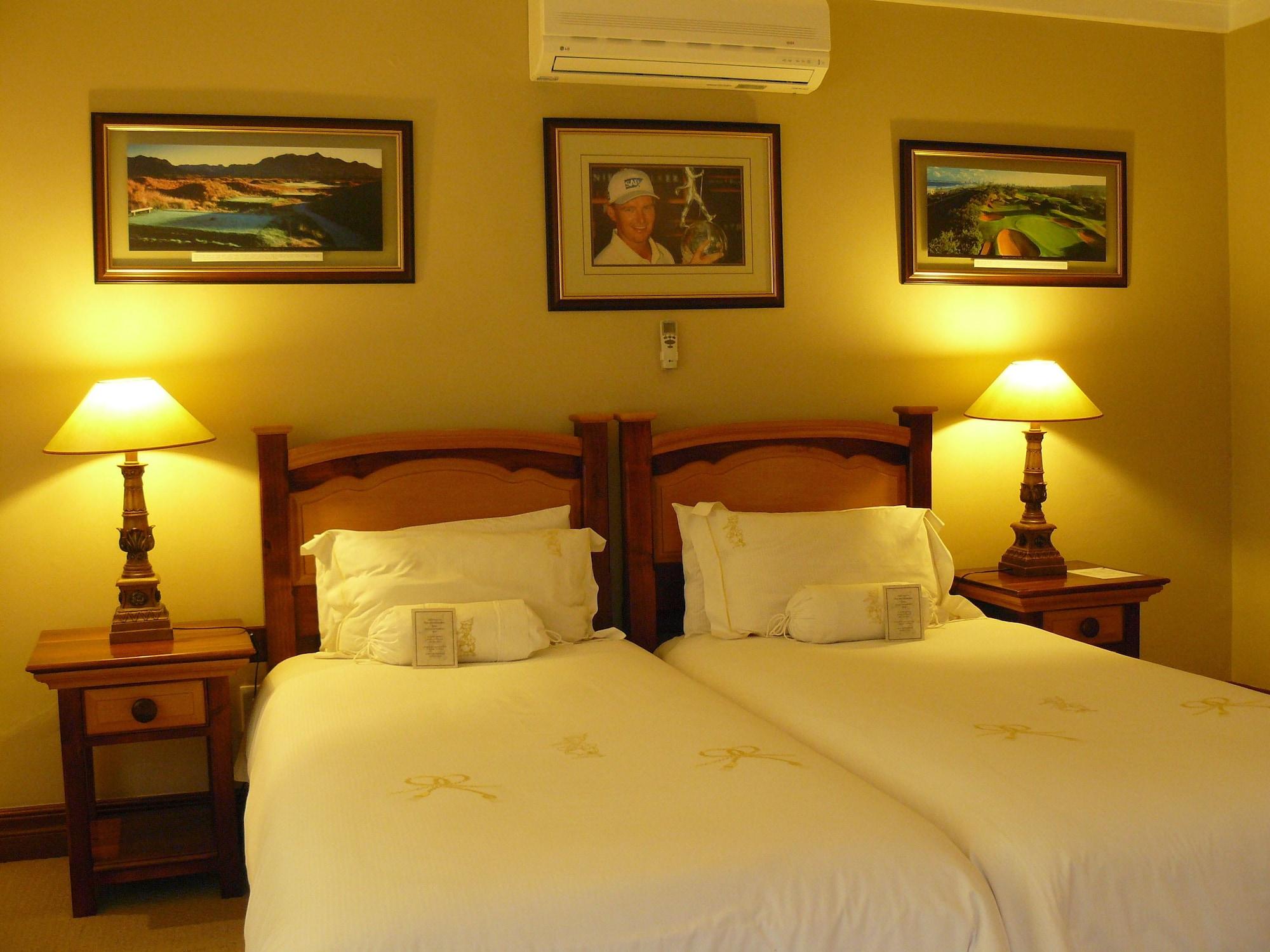 The Woodpecker Inn Pretoria Bagian luar foto