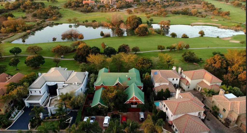 The Woodpecker Inn Pretoria Bagian luar foto