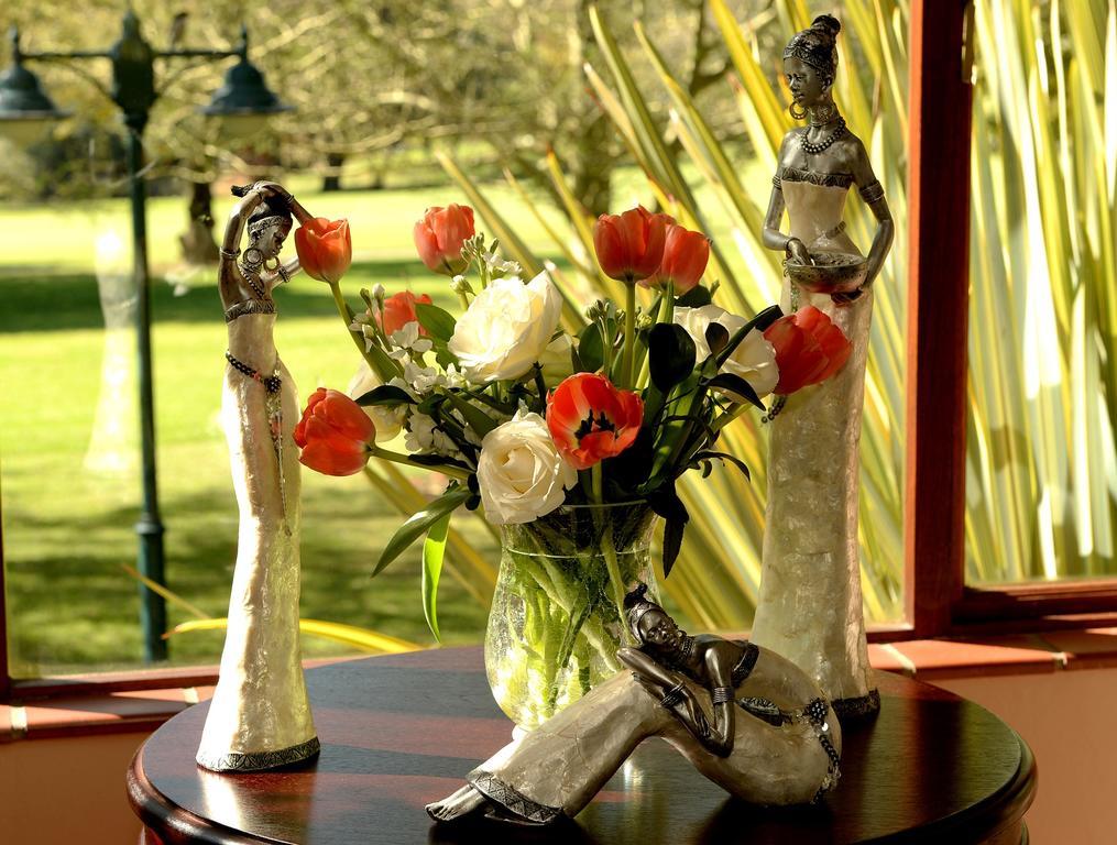 The Woodpecker Inn Pretoria Bagian luar foto