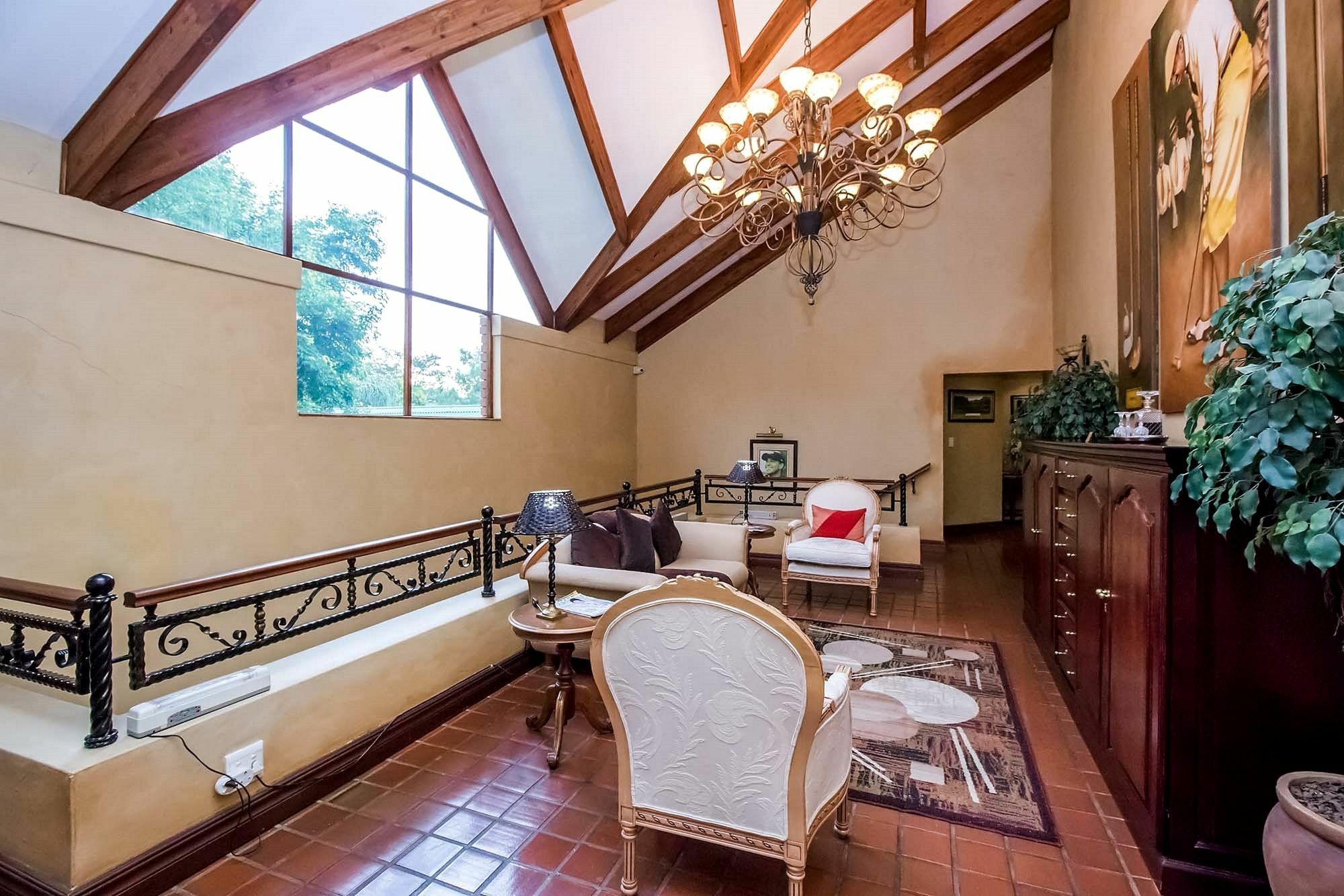 The Woodpecker Inn Pretoria Bagian luar foto